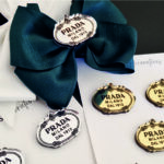 Prada Espejo grabado negro