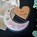 Placa Hola Mundo Luna y Corazón